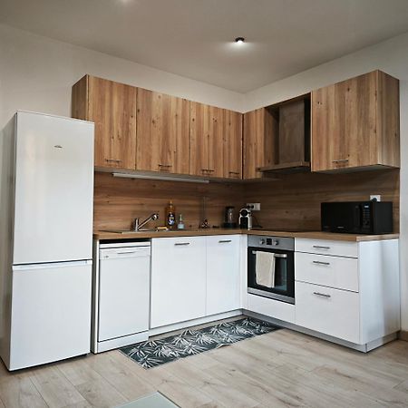 Appartement Tout Confort A 2 Pas Du Centre Ville オーバーニュ エクステリア 写真