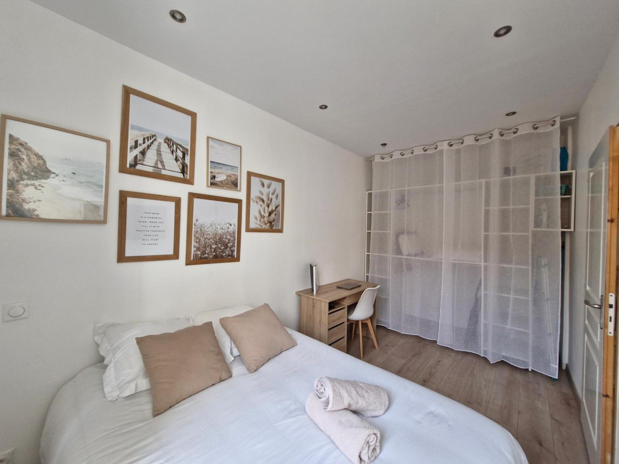 Appartement Tout Confort A 2 Pas Du Centre Ville オーバーニュ エクステリア 写真